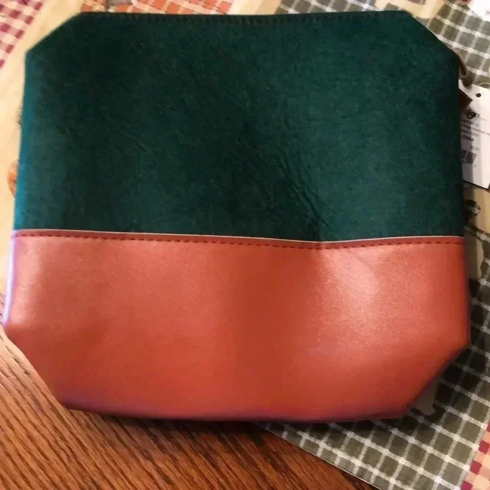 Travel Bag NWT
